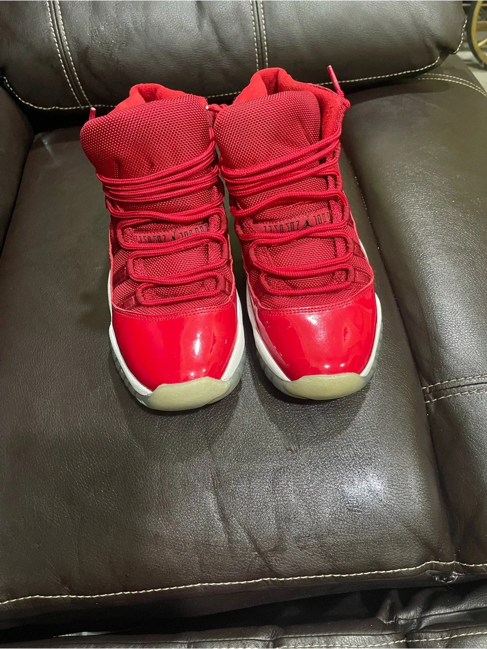 Nike Air Jordan 11 Retro  Mens Size 4.5